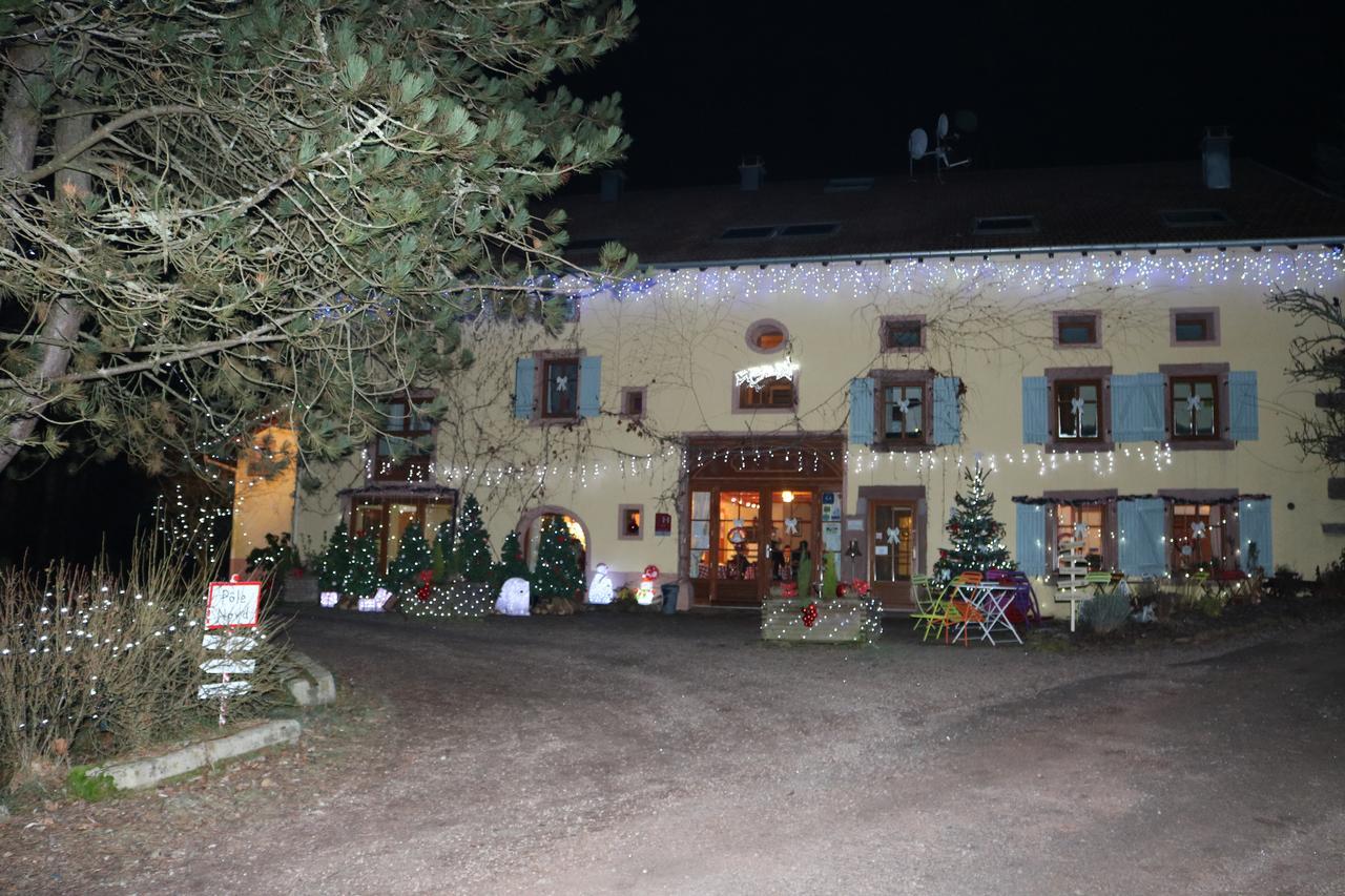 Auberge De La Charriole Taintrux Eksteriør billede